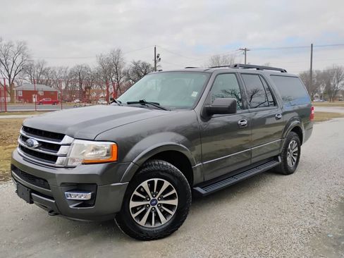 Used 2016 Ford Expedition EL XLT image 8