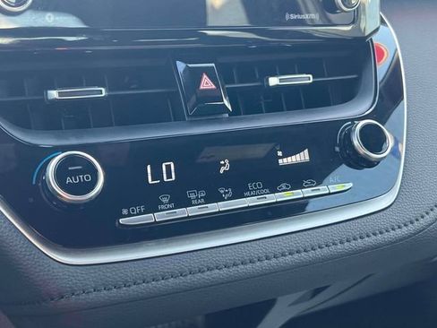 Certified 2022 Toyota Corolla SE FWD image 33