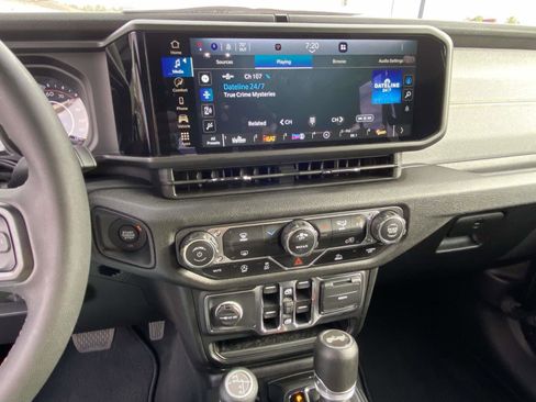 Certified 2024 Jeep Wrangler Sport S image 28