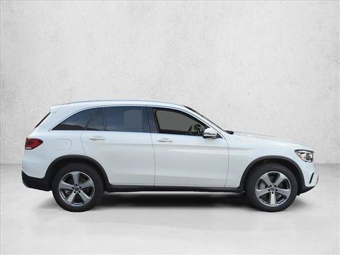 Used 2022 Mercedes-Benz GLC 300 4MATIC image 4