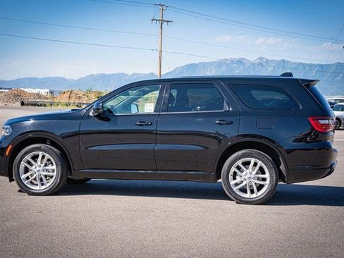 Used 2024 Dodge Durango GT image 11