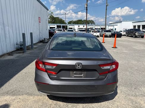 Used 2019 Honda Accord Touring image 5