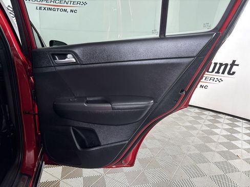 Used 2022 Kia Sportage Nightfall Edition image 25