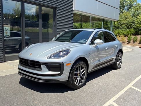 Certified 2026 Porsche Macan Turbo AWD/4WD image 1