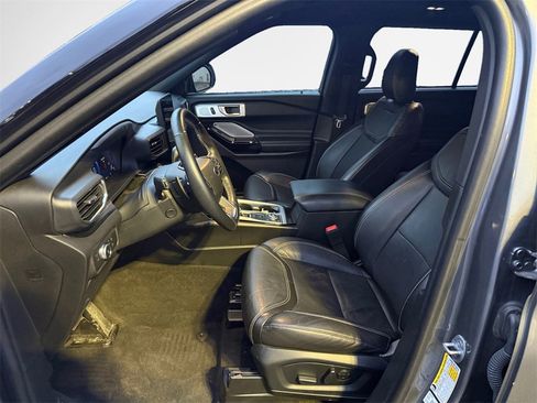 Used 2022 Ford Explorer ST w/ Equipment Group 401A image 12