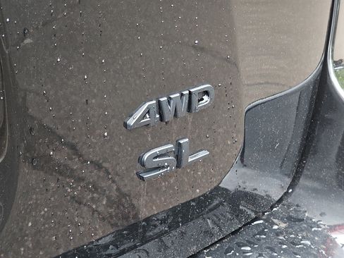 Used 2020 Nissan Pathfinder SL w/ Rock Creek Edition AWD/4WD image 32