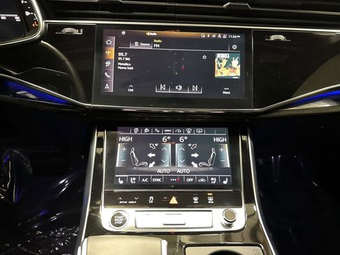 Used 2025 Audi Q7 3.0T Prestige w/ Prestige Package image 9