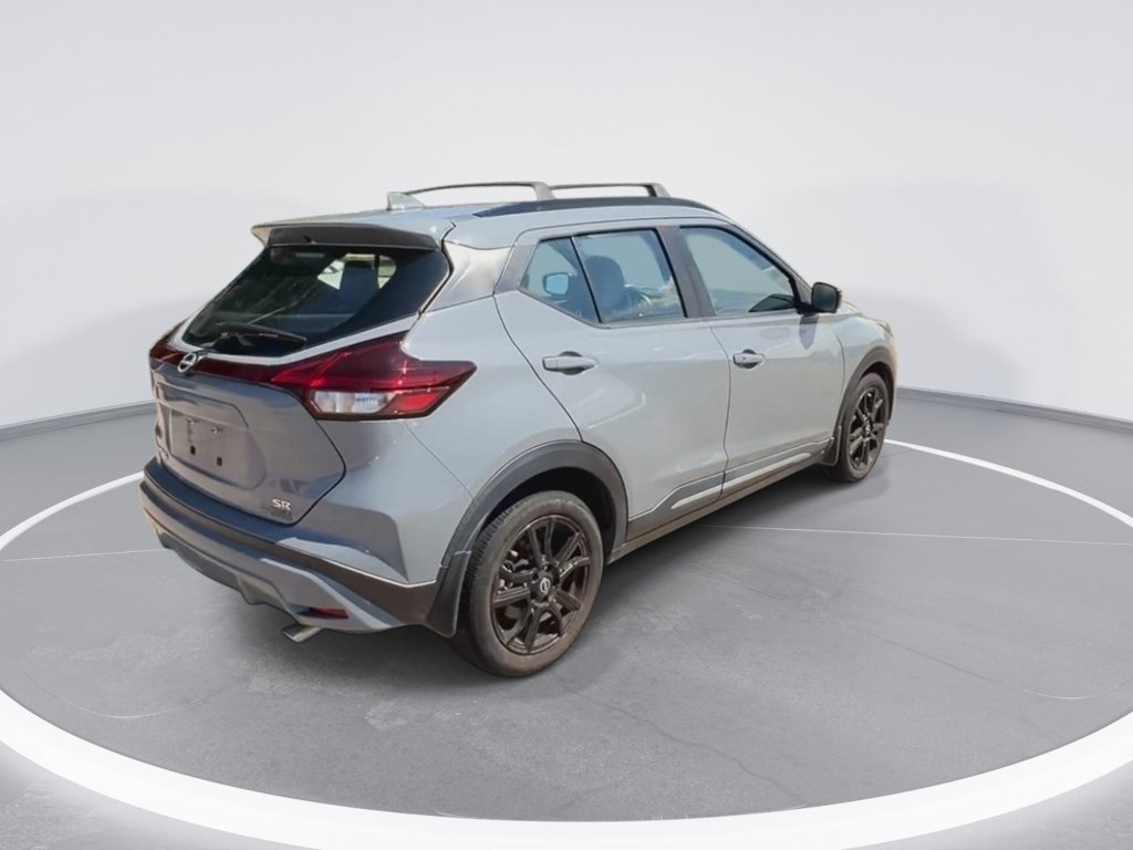 Used 2024 Nissan Kicks SR w/ SR Premium Package FWD image 8