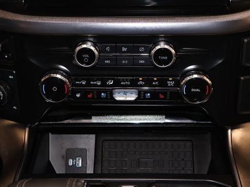 Certified 2024 Ford F150 Platinum w/ Equipment Group 703A Plus AWD/4WD image 37