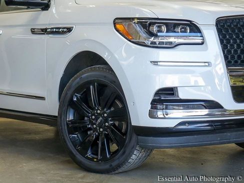 Used 2022 Lincoln Navigator L Black Label AWD/4WD image 4