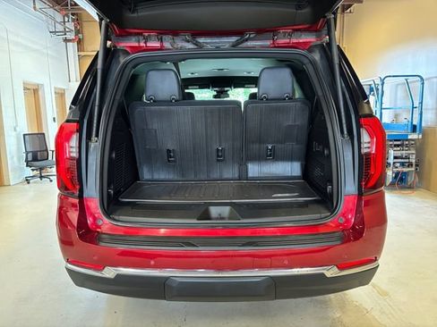 Used 2025 GMC Yukon Elevation w/ LPO, Floor Liner Package AWD/4WD image 25