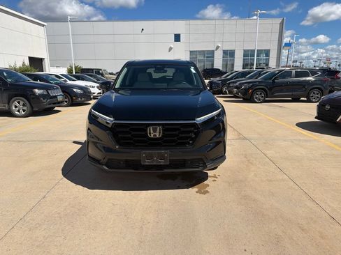 Used 2025 Honda CR-V EX-L image 10