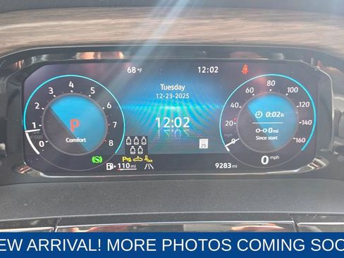 Used 2025 Volkswagen Atlas SEL Premium R-Line image 17