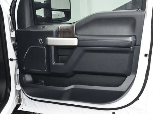 Used 2020 Ford F250 Lariat AWD/4WD image 11