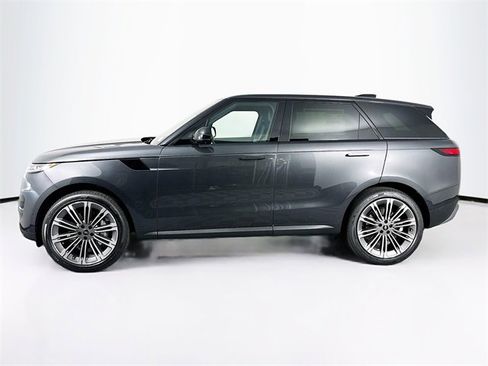 New 2025 Land Rover Range Rover Sport SE image 8