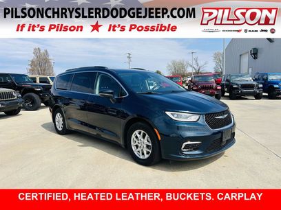 Used 2022 Chrysler Pacifica Touring-L
