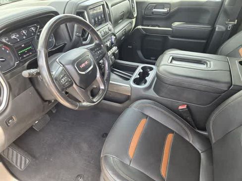 Used 2021 GMC Sierra 1500 AT4 w/ AT4 Preferred Package AWD/4WD image 2