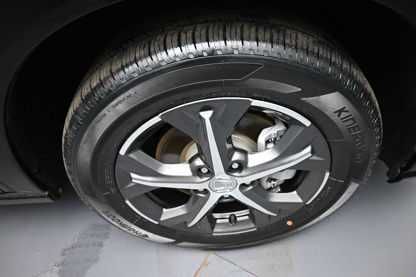 Used 2024 Honda HR-V EX-L image 13