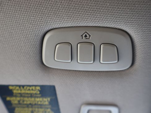 Used 2025 Lincoln Corsair Reserve AWD/4WD image 24