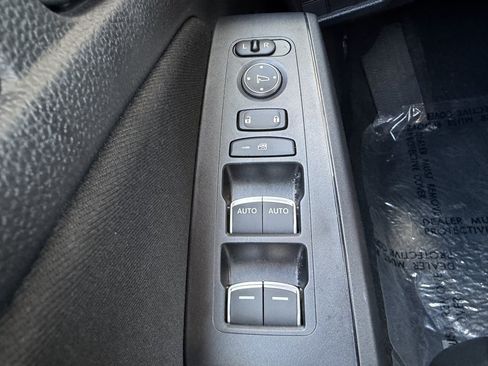 Used 2025 Honda Civic Sport image 25