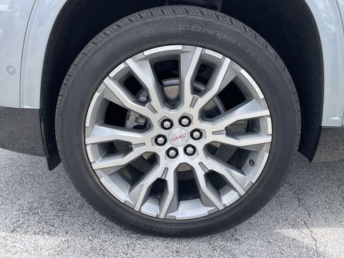 Certified 2025 GMC Acadia Denali w/ Super Cruise Package image 36