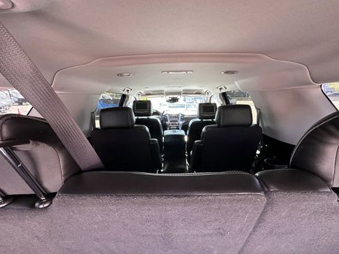 Used 2020 GMC Yukon XL Denali RWD image 7