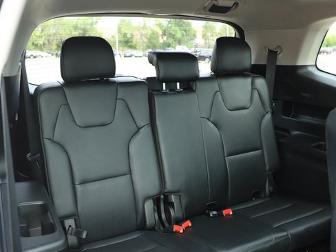 Used 2022 Kia Telluride SX w/ Nightfall Edition Package AWD/4WD image 12