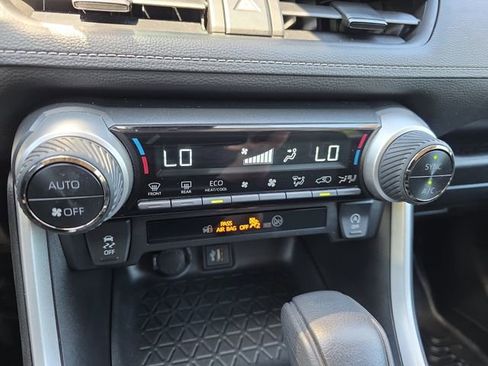 Used 2023 Toyota RAV4 XLE AWD/4WD image 26