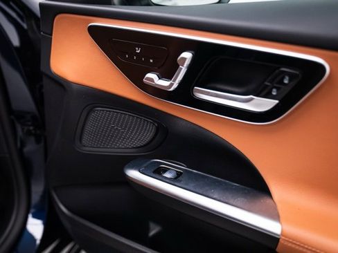 Used 2023 Mercedes-Benz C 300 4MATIC Sedan image 27