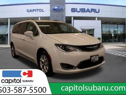 Used 2020 Chrysler Pacifica Touring-L w/ Tire & Wheel Group