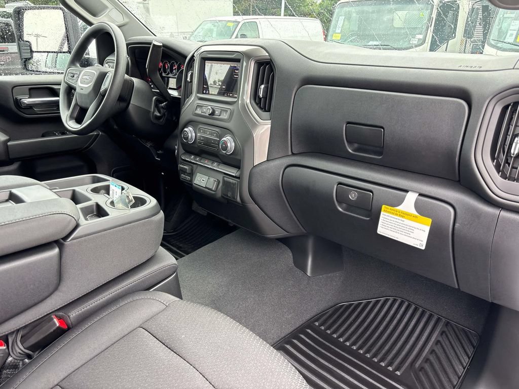Used 2026 GMC Sierra 3500 Pro AWD/4WD image 18