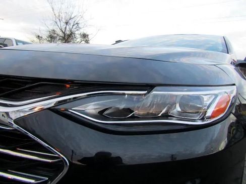 Used 2023 Chevrolet Malibu LT w/ LPO, Floor Liner Package image 10