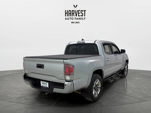 Used 2018 Toyota Tacoma Limited AWD/4WD image 6