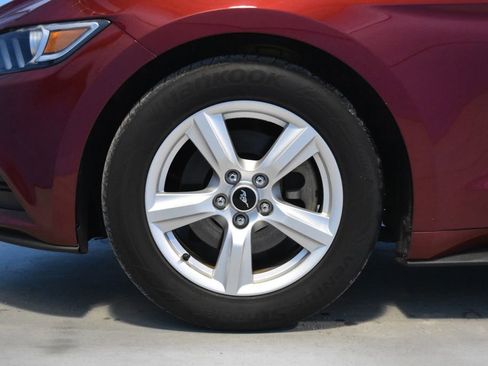 Used 2017 Ford Mustang Coupe image 20