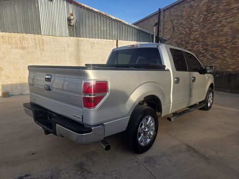 Used 2014 Ford F150 XLT w/ XLT Chrome Package image 8