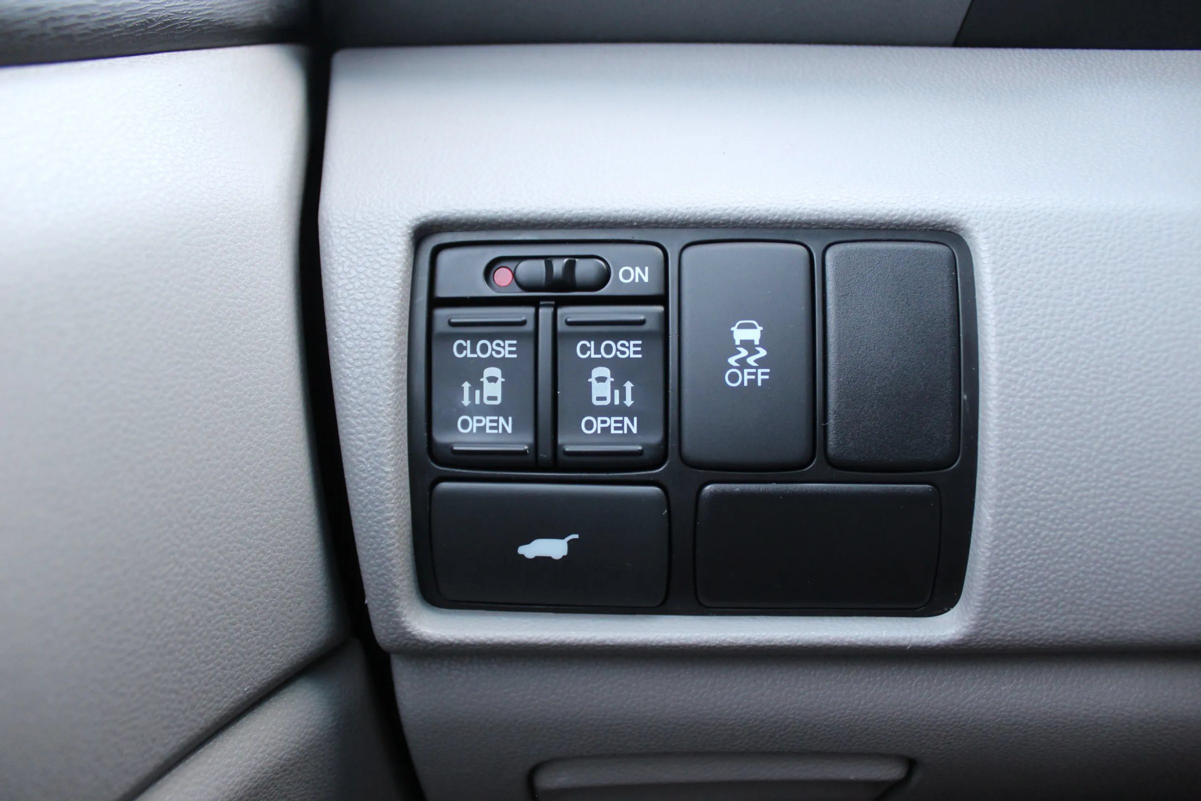 Used 2012 Honda Odyssey EX-L image 18