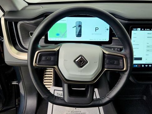 Used 2024 Rivian R1S Adventure AWD/4WD image 14