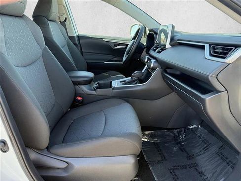 Used 2025 Toyota RAV4 XLE image 11