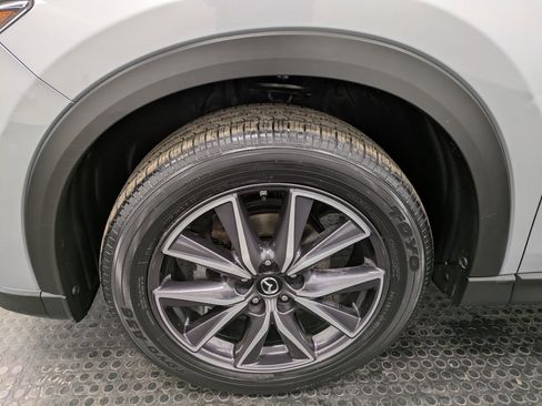 Used 2018 MAZDA CX-5 Touring w/ Preferred Equipment Package image 7