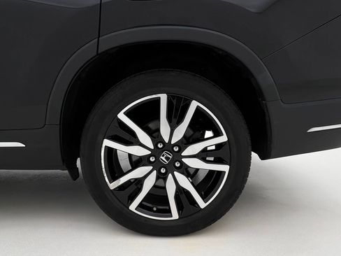 Used 2020 Honda Pilot Touring image 30