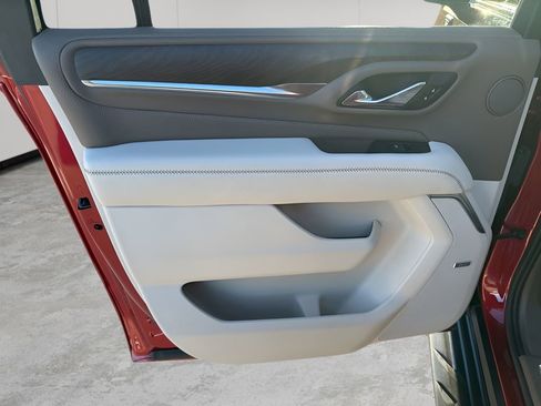 Used 2021 GMC Yukon XL Denali image 17