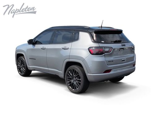 Used 2023 Jeep Compass High Altitude AWD/4WD image 3