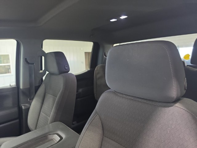 Used 2021 Chevrolet Silverado 1500 LT AWD/4WD image 16