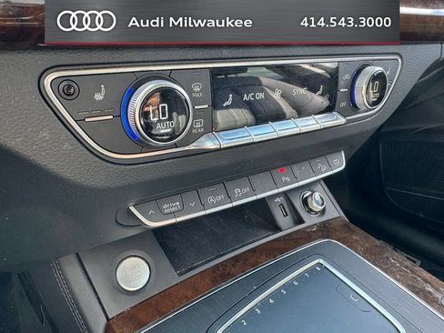 Used 2020 Audi Q5 2.0T Premium Plus w/ Premium Plus Package AWD/4WD image 19