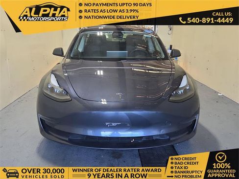 Used 2023 Tesla Model 3 Standard Range RWD image 3