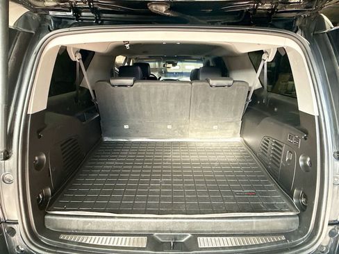 Used 2020 GMC Yukon XL SLT image 27