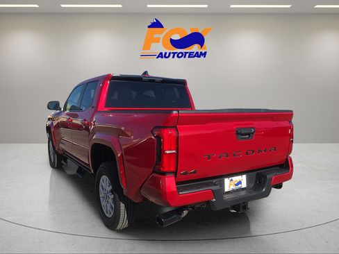 Used 2026 Toyota Tacoma SR5 AWD/4WD image 3
