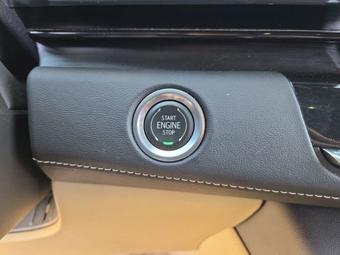 Used 2021 Cadillac Escalade ESV Premium Luxury w/ Performance Package image 27