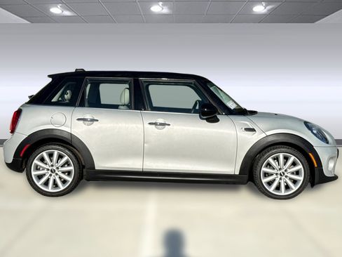 Used 2019 MINI Cooper 4-Door Hardtop w/ Signature Upholstery Package image 7