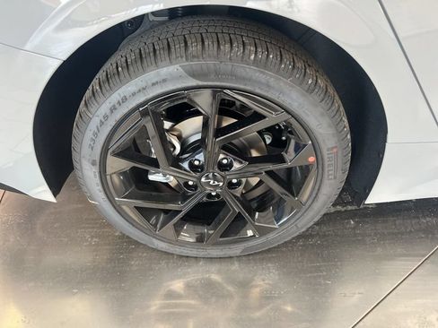 New 2026 Kia K5 GT-Line w/ GT-Line Premium Package FWD image 9